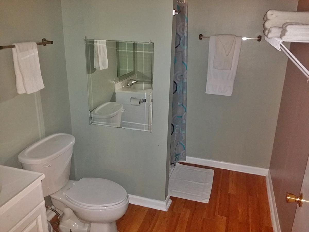 Carolina Landing Camping Resort Two-Bedroom Cabin 1 Fair Play 外观 照片