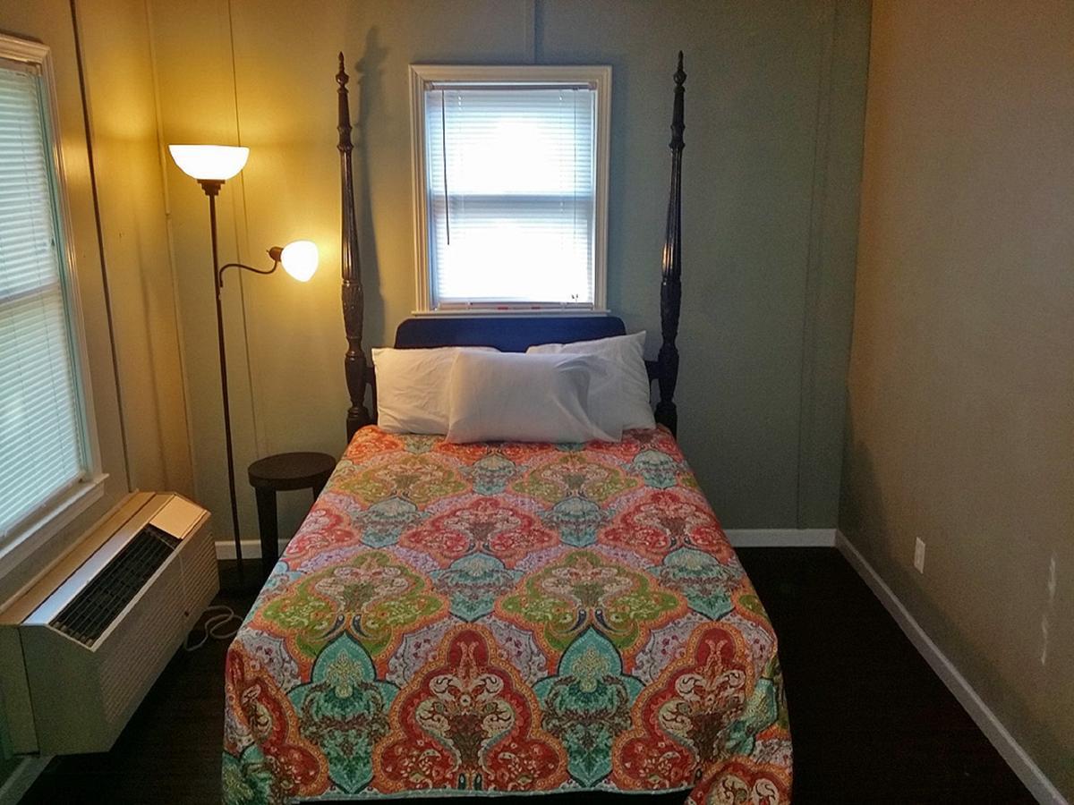 Carolina Landing Camping Resort Two-Bedroom Cabin 1 Fair Play 外观 照片